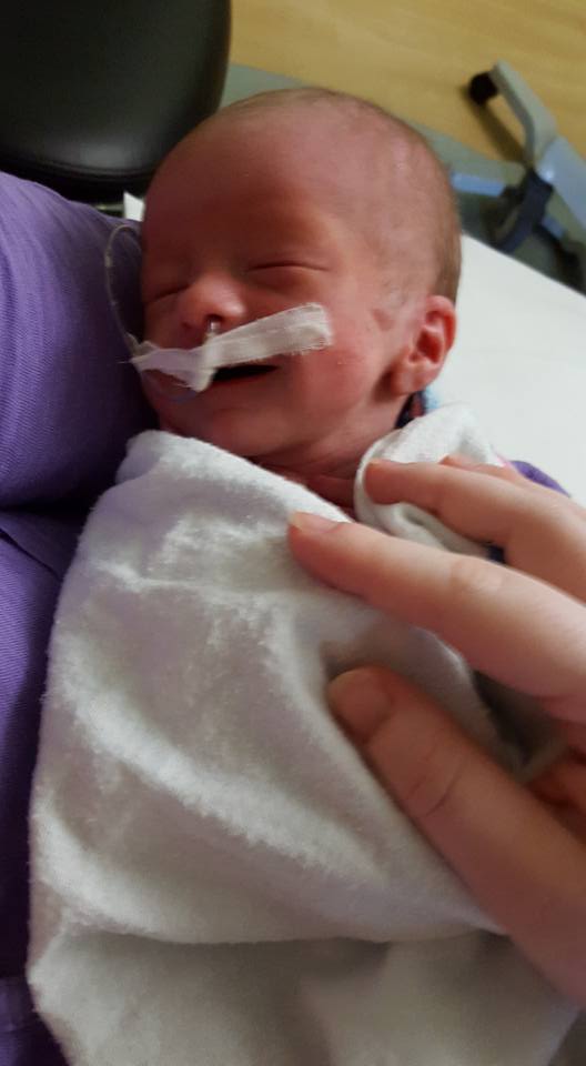 Hunter-Smile-in-NICU-3